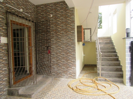 1) Entrance and Car parking.JPG